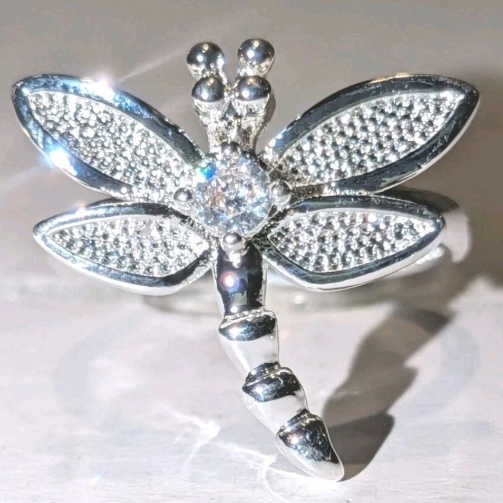Vintage Women's Quality 925 Sterling Silver CZ Diamond Dragonfly Ring Size 5
